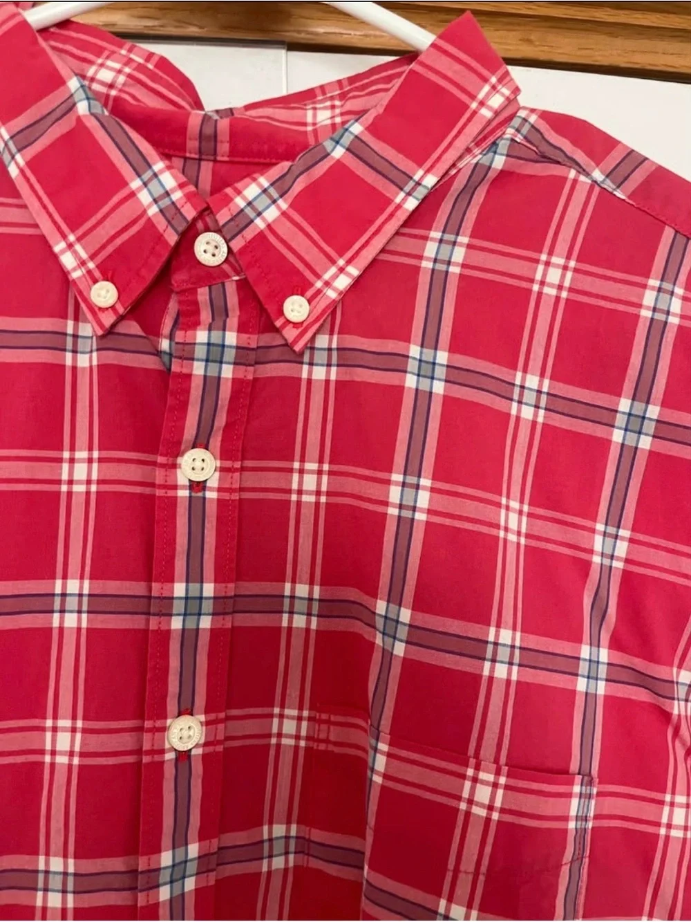 American Eagle Men's Red Plaid Button-Down Shirt, never worn
